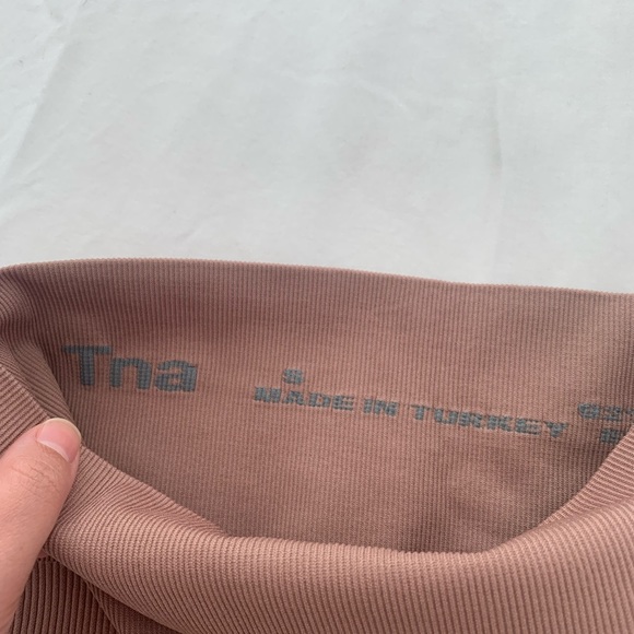 TNA BIKE SHORTS - Picture 3 of 3